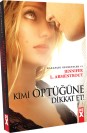 Kimi Öptüğüne Dikkat Et - SC